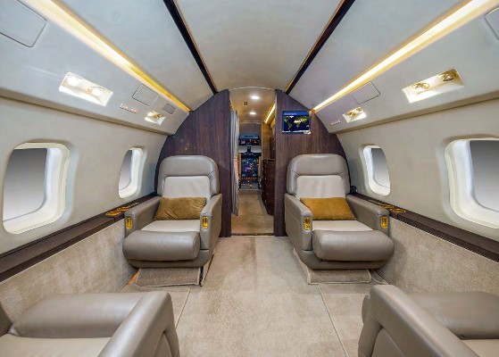 1993 Bombardier Challenger 601-3R — photo 3