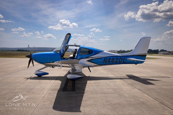 2025 Cirrus SR22T — photo 2