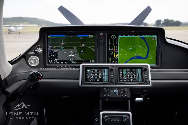 2025 Cirrus SR22T — photo 4