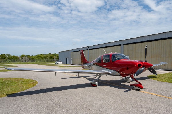 2025 Cirrus SR22-G7 — photo 5