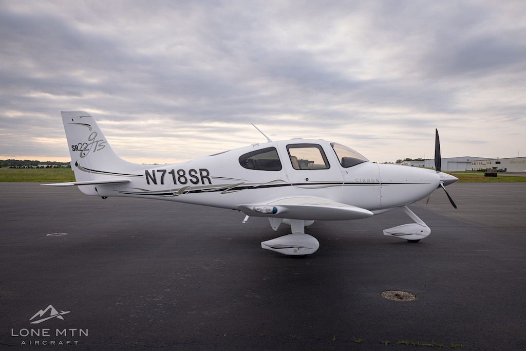 2006 Cirrus SR22-G2 — photo 2