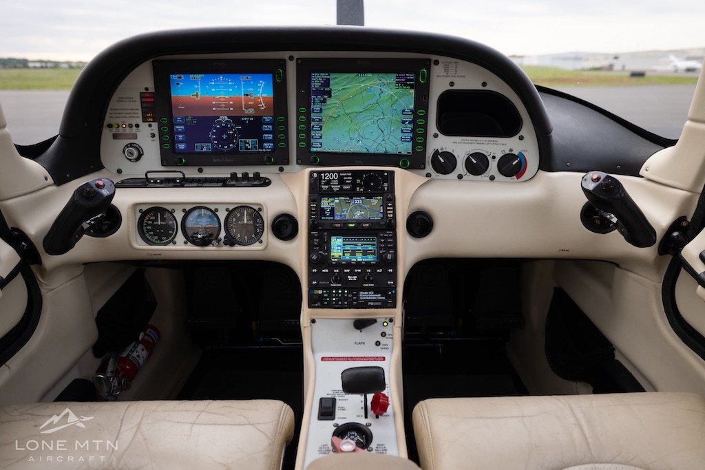 2006 Cirrus SR22-G2 — photo 4