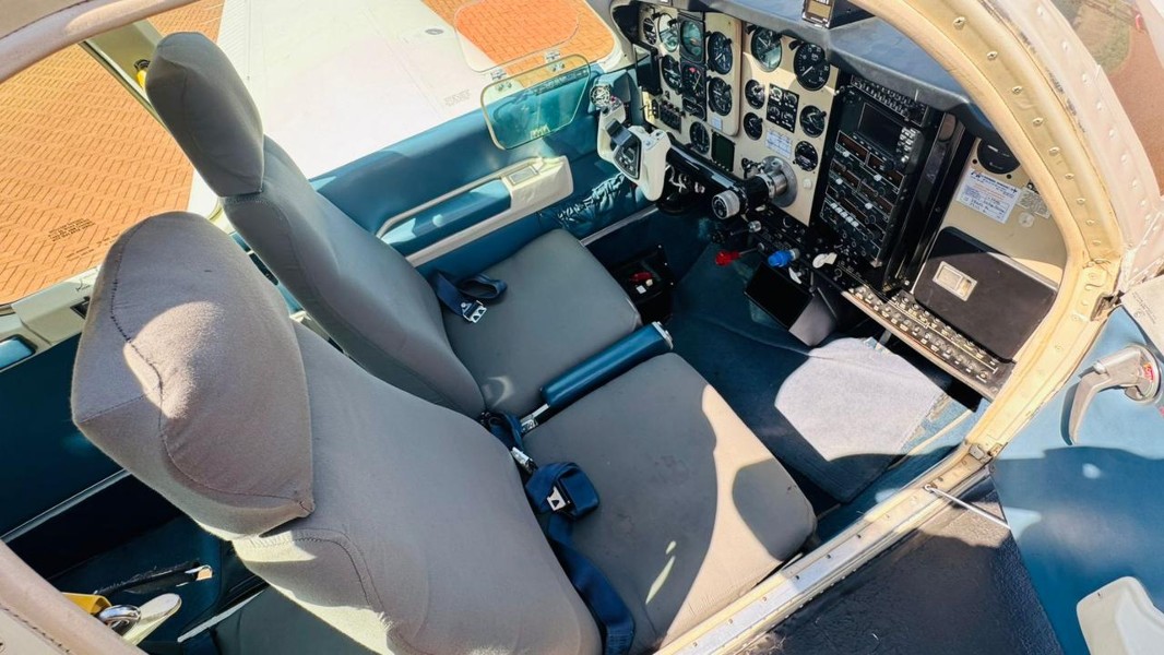 1989 Beechcraft Beech Bonanza F33A Bonanza F33A, photo 8
