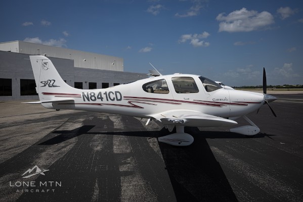 2002 Cirrus SR22 — photo 2