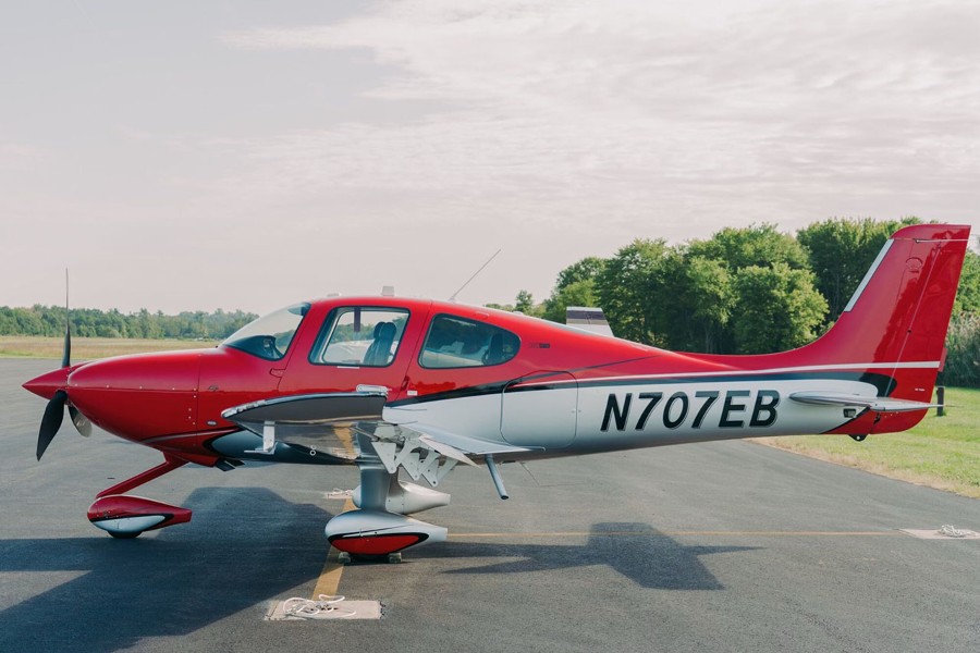 2025 Cirrus SR22T-G7 + GTS (N707EB), photo 1