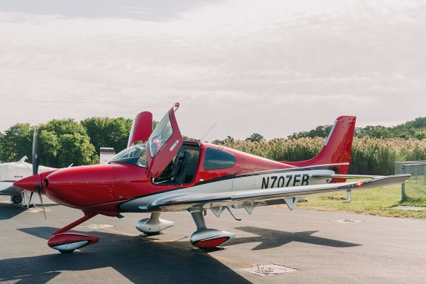 2025 Cirrus SR22T-G7 — photo 2