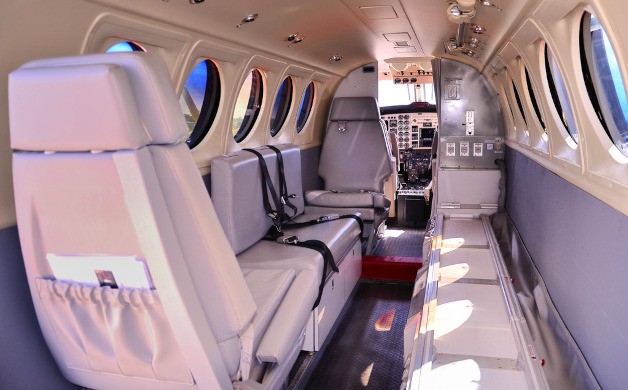 1996 Beech King Air B200 — photo 3