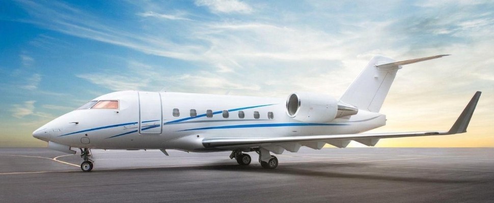 1997 Bombardier Challenger 604 — photo 1