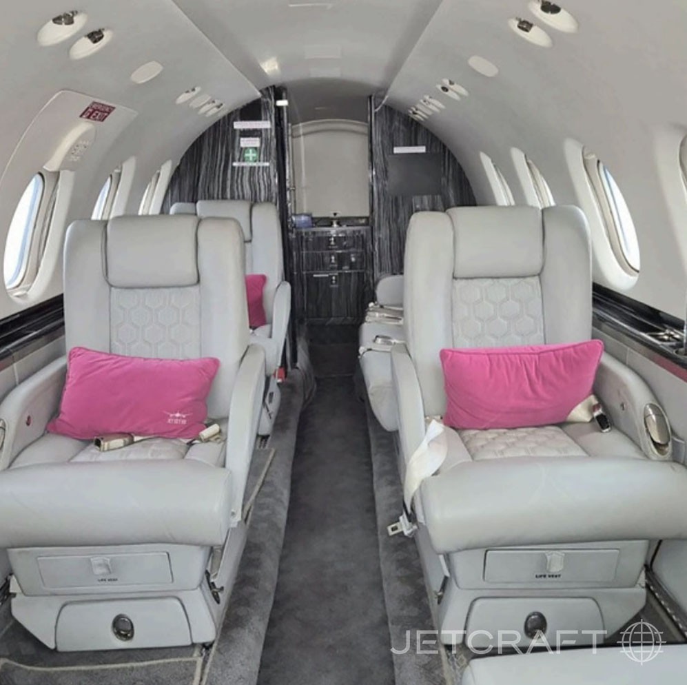 2008 Hawker 750 — photo 2