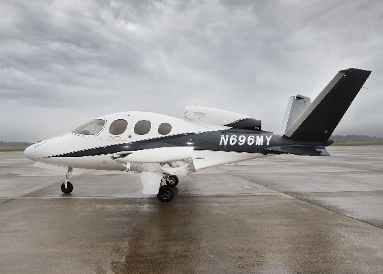 2023 Cirrus Vision SF50 — photo 1