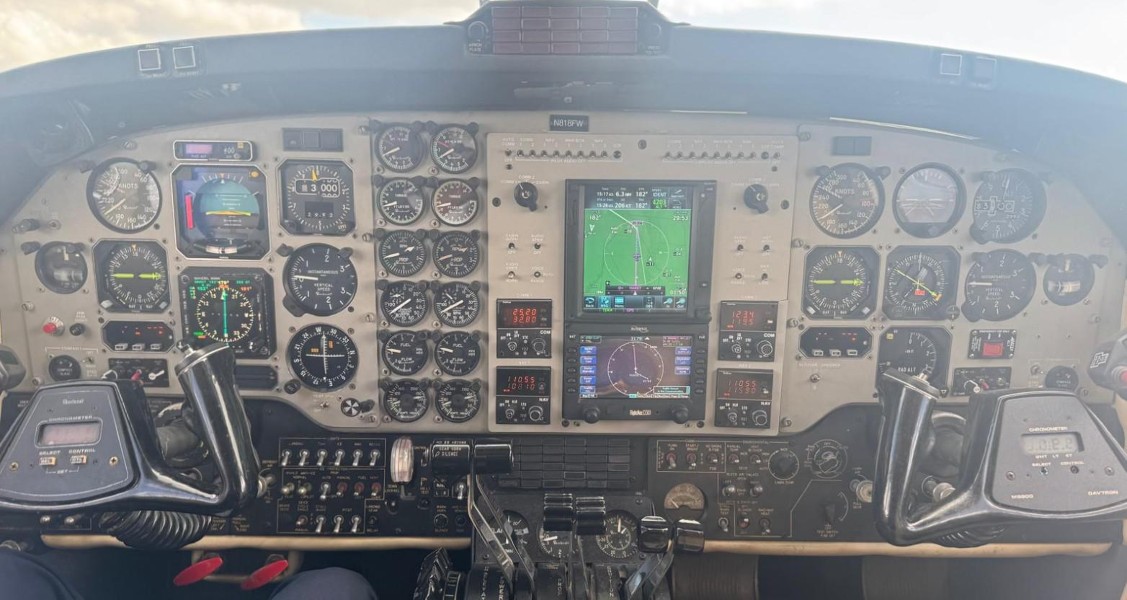 1991 Beechcraft Beech King Air B200, photo 2