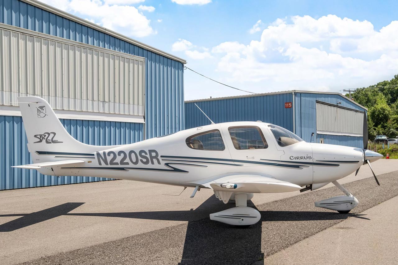 2000 Cirrus SR22 — photo 5