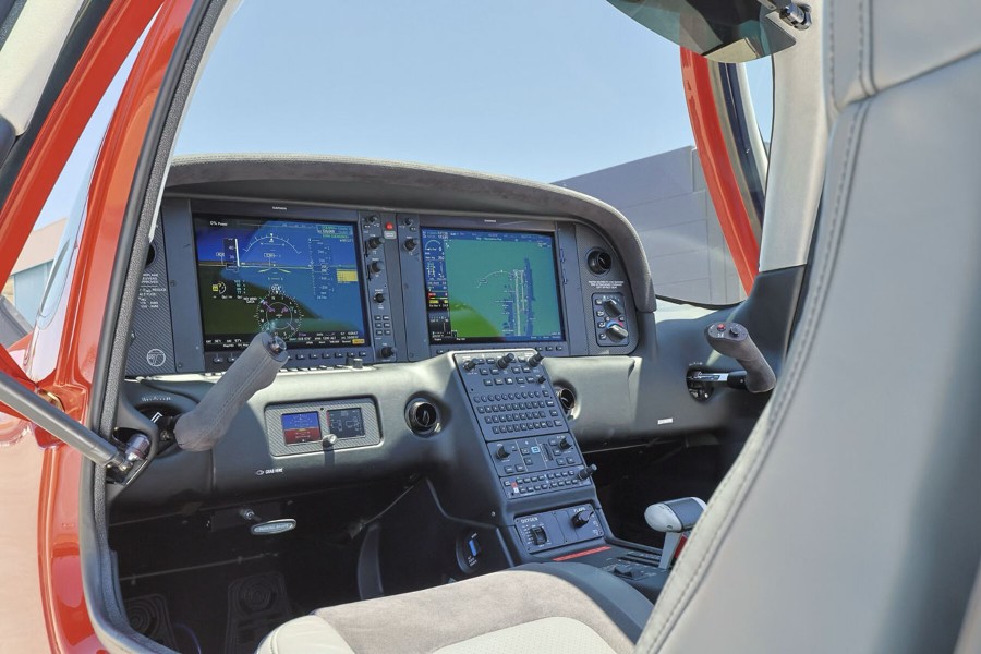 2021 Cirrus SR22T-G6 GTS (N512TT), photo 11