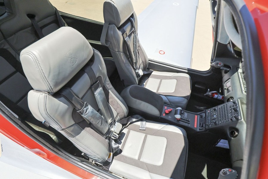 2021 Cirrus SR22T-G6 GTS (N512TT), photo 7