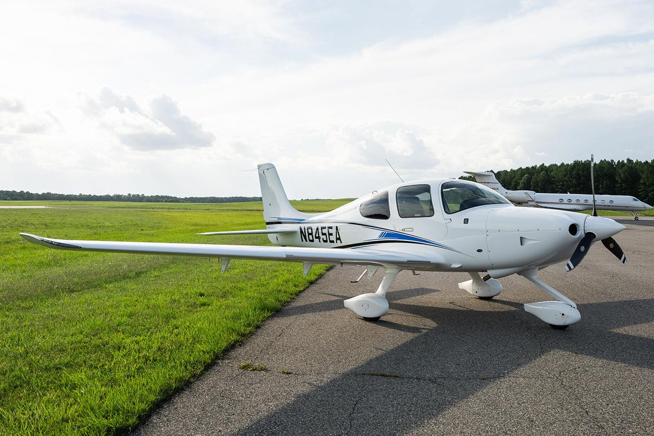 2022 Cirrus SR20 — photo 4