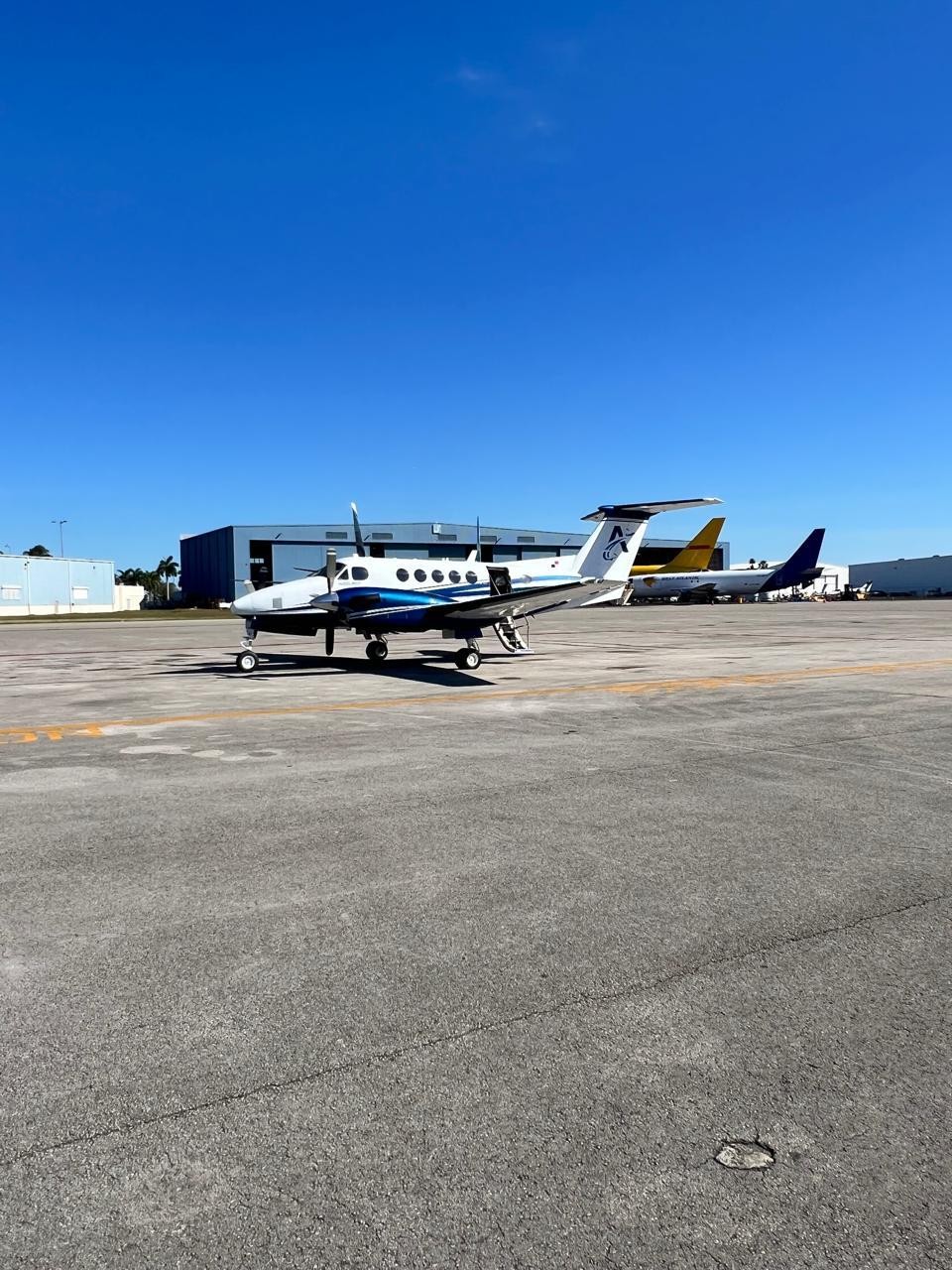 1981 Beech King Air B200 — photo 3