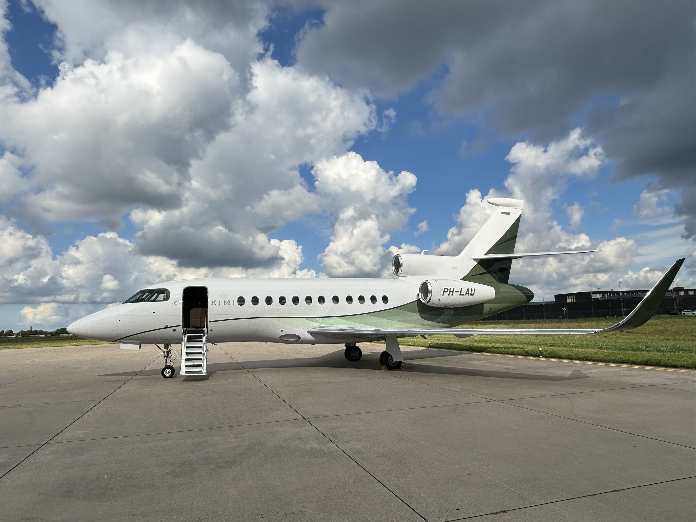 2000 Falcon 900EX