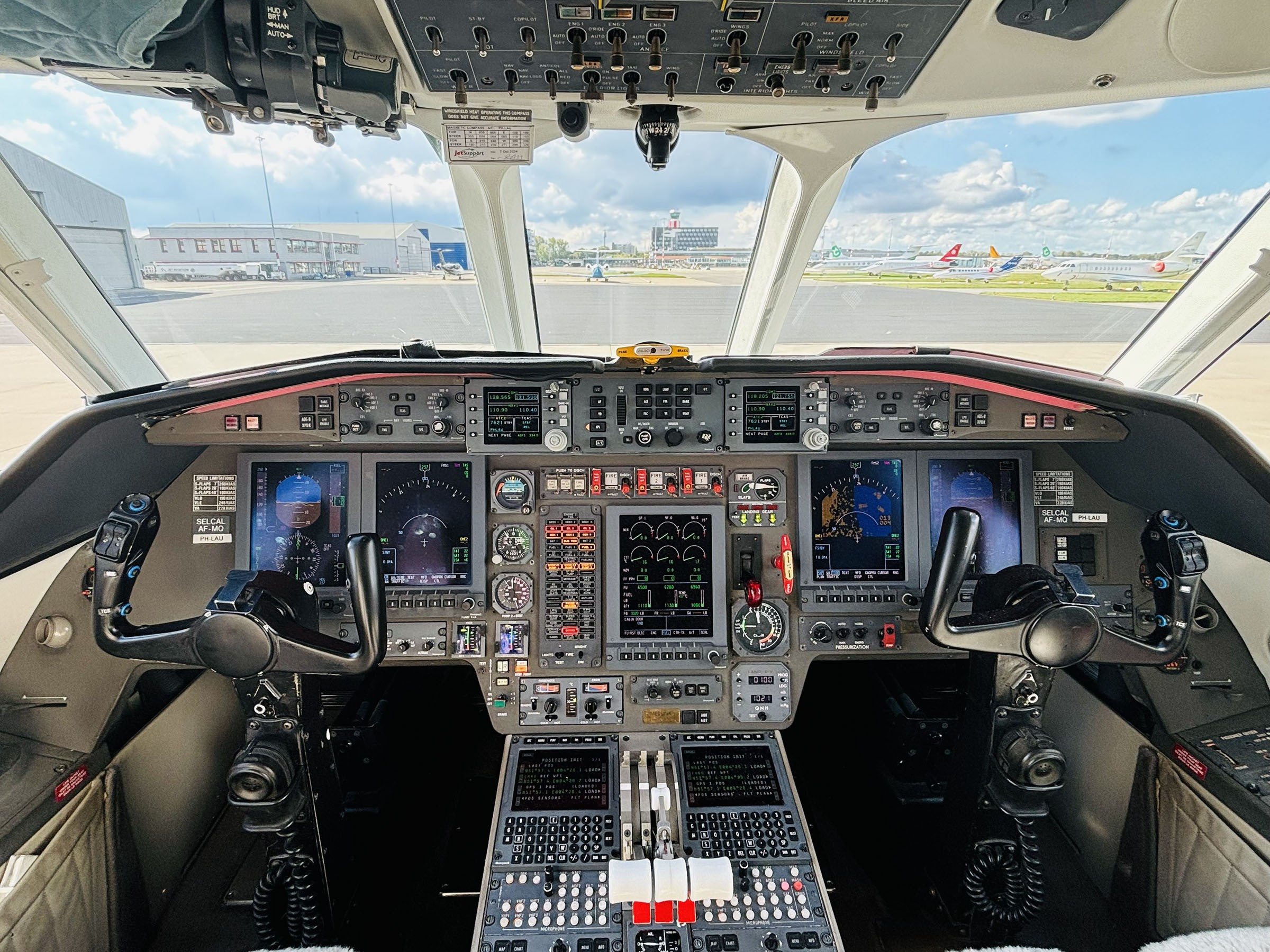 2000 Falcon 900EX 5