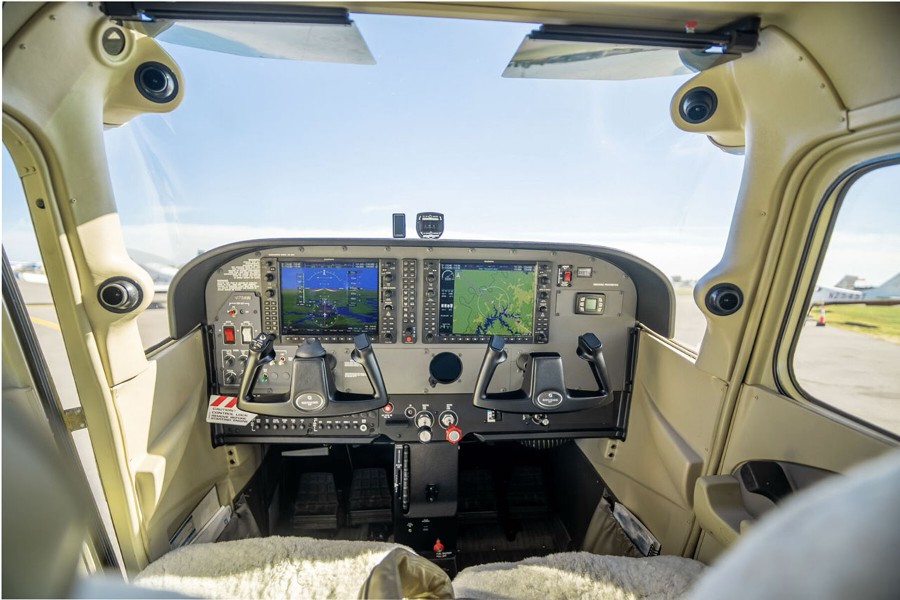 2022 Cessna 172S Skyhawk SP, photo 16