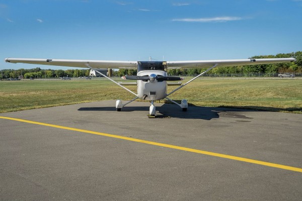 2022 Cessna 172S — photo 3