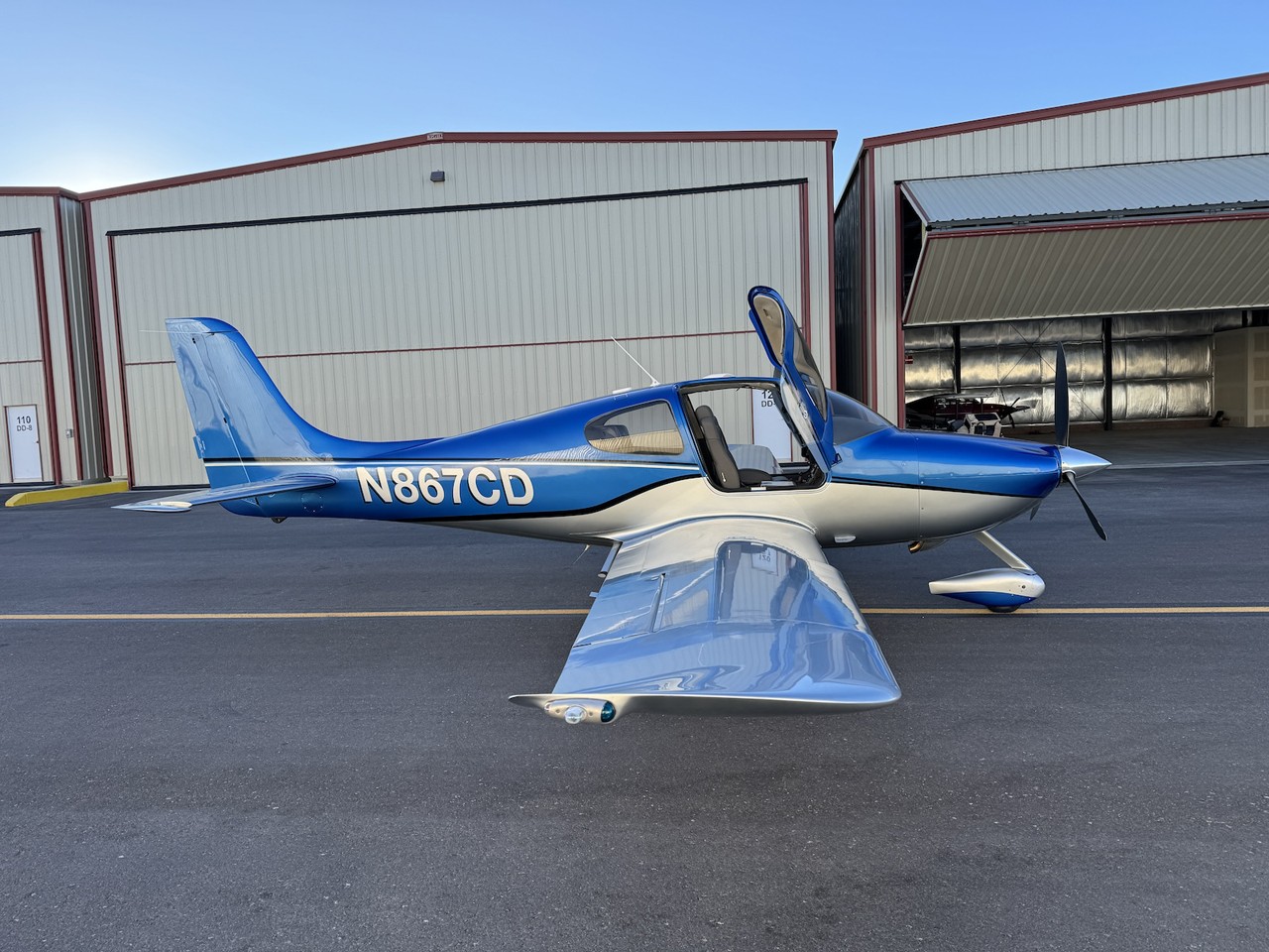 2002 Cirrus SR22 — photo 2