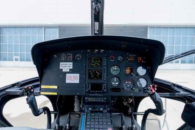 2011 Eurocopter AS350B3 5