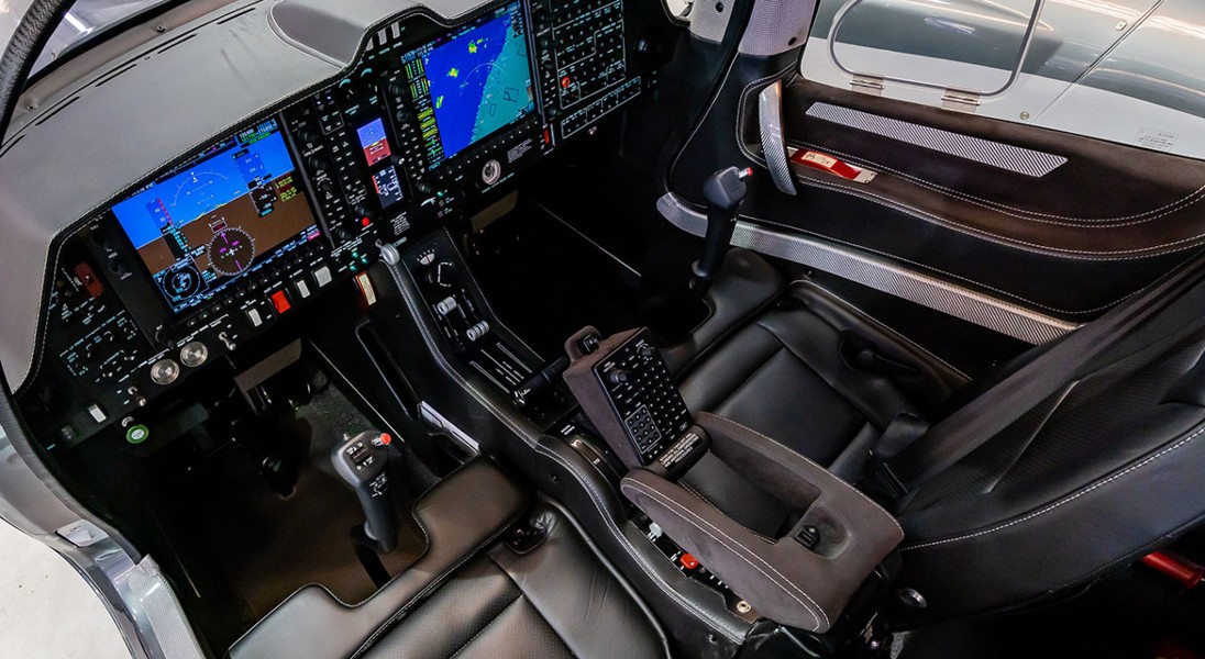 2019 Diamond DA62 (C-FBCP), photo 6