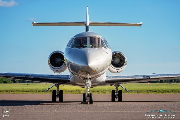 2002 Hawker 800XP — photo 2