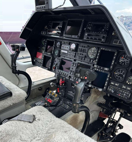2011 Agusta A109E Power, photo 6