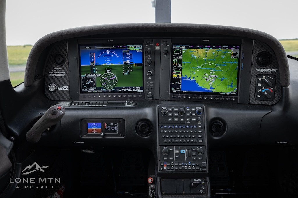 2021 Cirrus SR22-G6 — photo 4