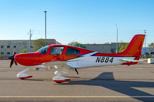 2021 Cirrus SR22-G6 — photo 1