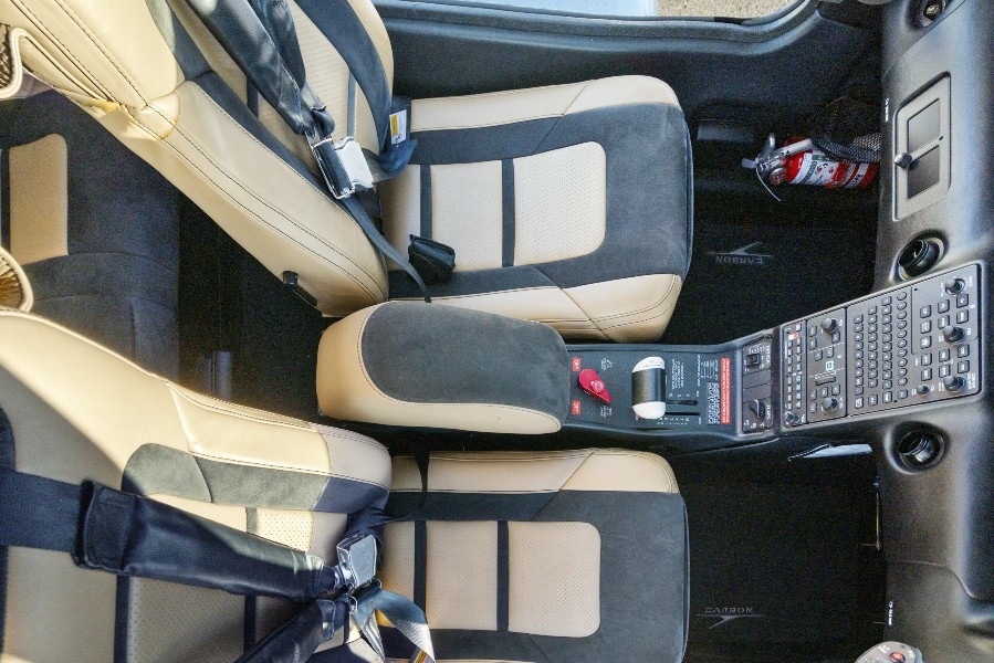 2021 Cirrus SR22-G6 GTS (N884), photo 12