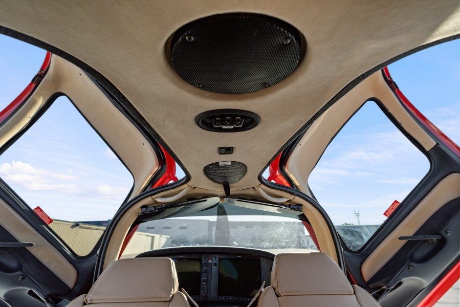 2021 Cirrus SR22-G6 GTS (N884), photo 14