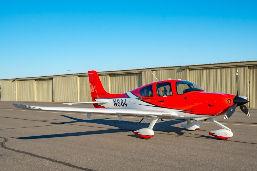2021 Cirrus SR22-G6 GTS (N884), photo 4