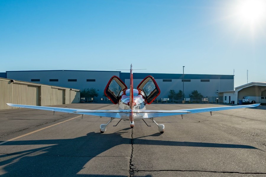 2021 Cirrus SR22-G6 GTS (N884), photo 7