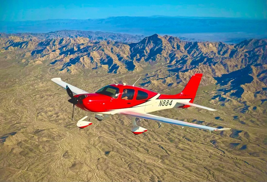 2021 Cirrus SR22-G6 GTS (N884), photo 9