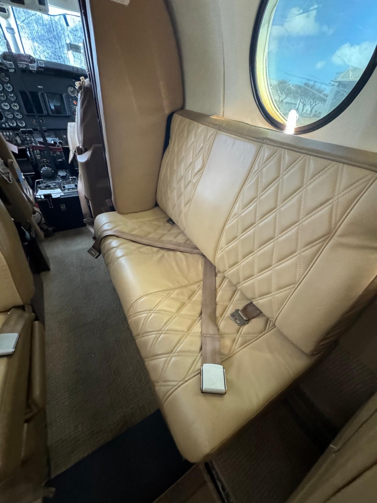 1988 Beech King Air 300 — photo 5