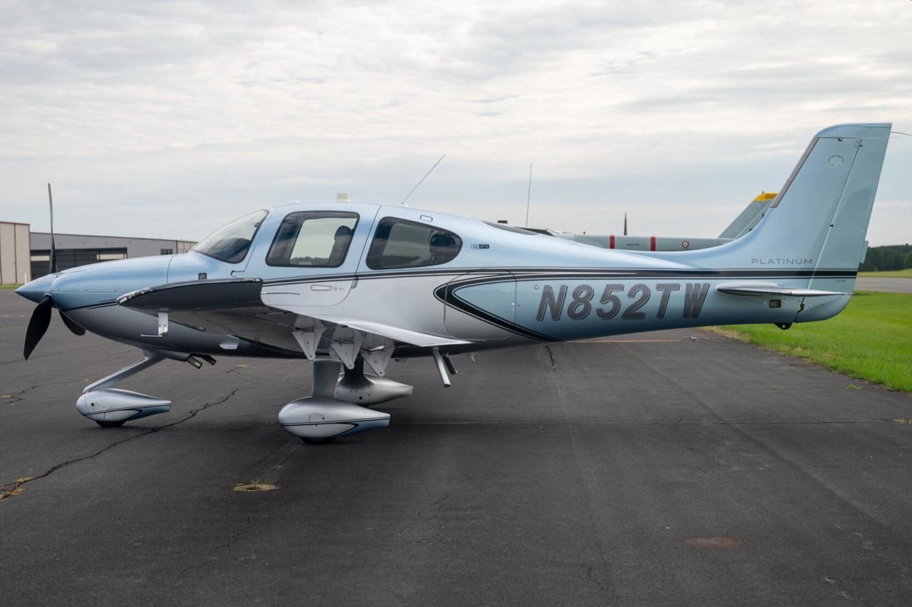 2023 Cirrus SR22-G6