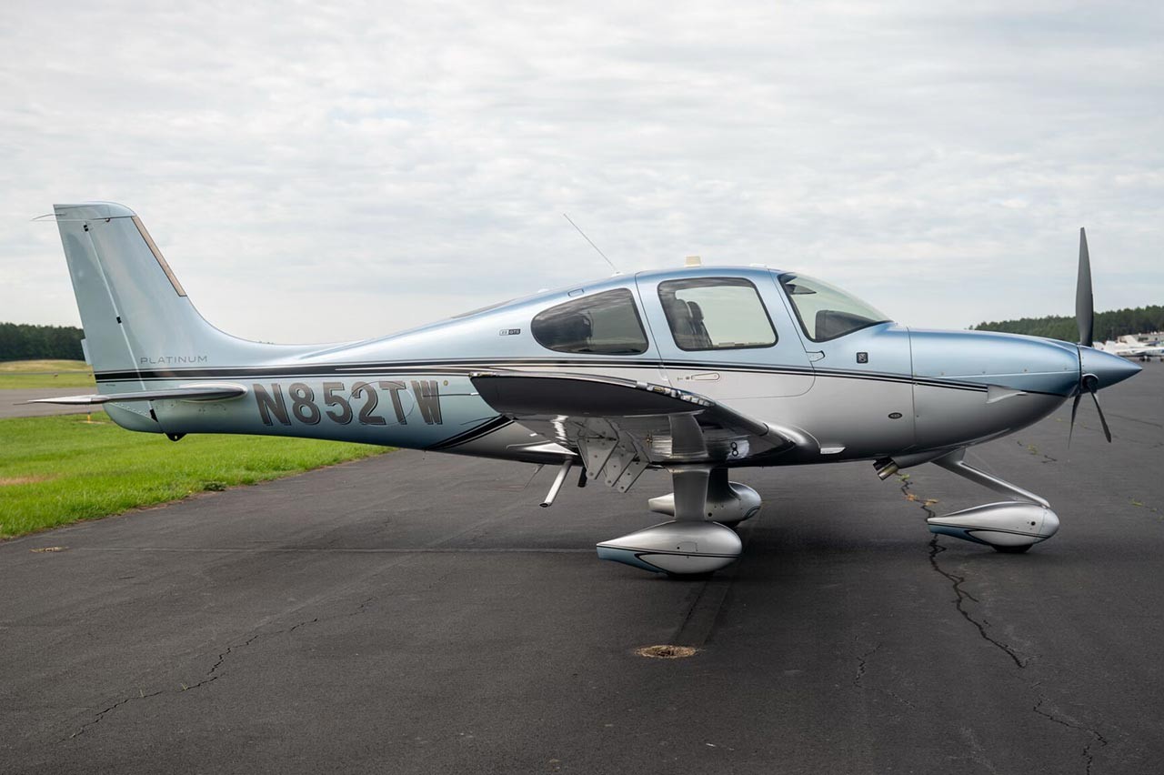 2023 Cirrus SR22-G6 — photo 5