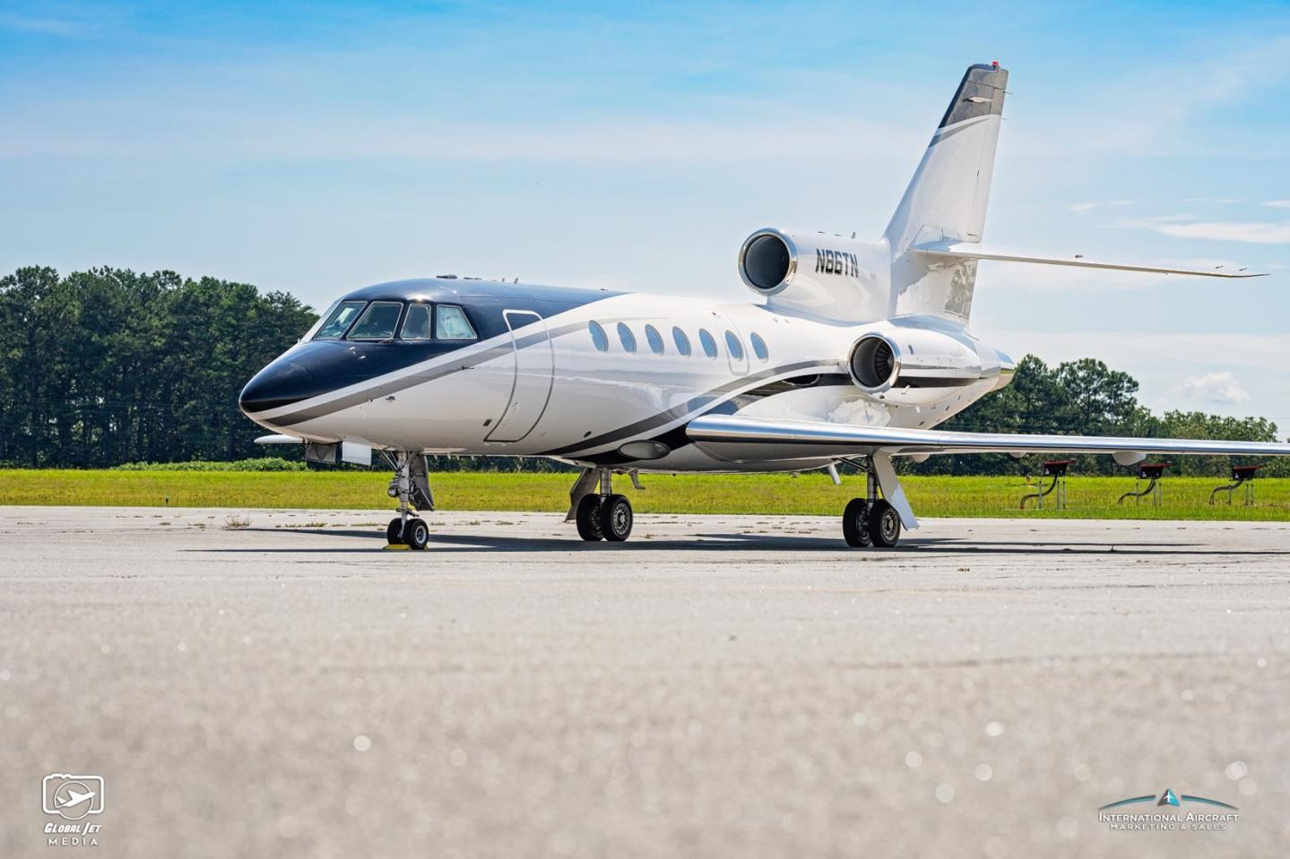 1995 Falcon 50 — photo 2