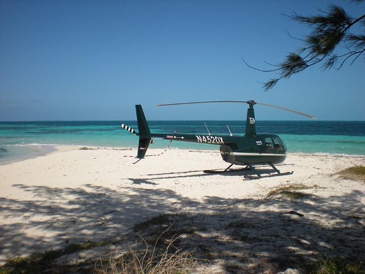 2009 Robinson R44 — photo 3
