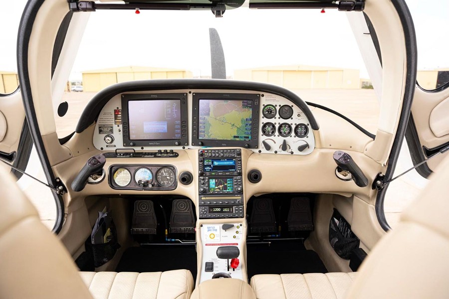 2004 Cirrus SR20-G2, photo 16