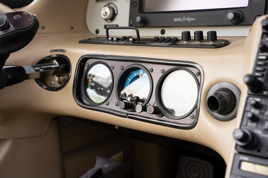 2004 Cirrus SR20-G2, photo 19