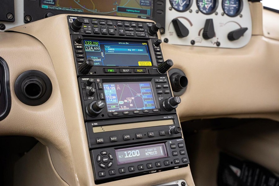 2004 Cirrus SR20-G2, photo 20