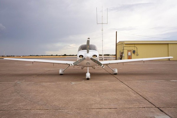 2004 Cirrus SR20-G2 — photo 3
