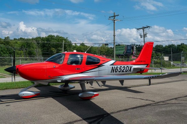 2023 Cirrus SR20 — photo 1