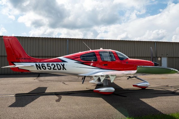 2023 Cirrus SR20 — photo 5