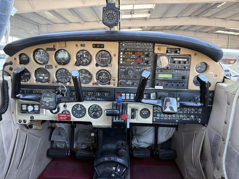 1964 Piper Cherokee 235, photo 6