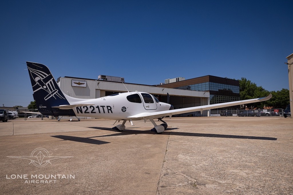 2021 Cirrus SR20 — photo 3