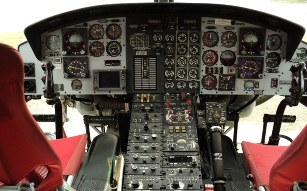 1981 Bell 212 — photo 3